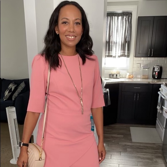 Meet your Posher, Lauren - Picture 3 of 3